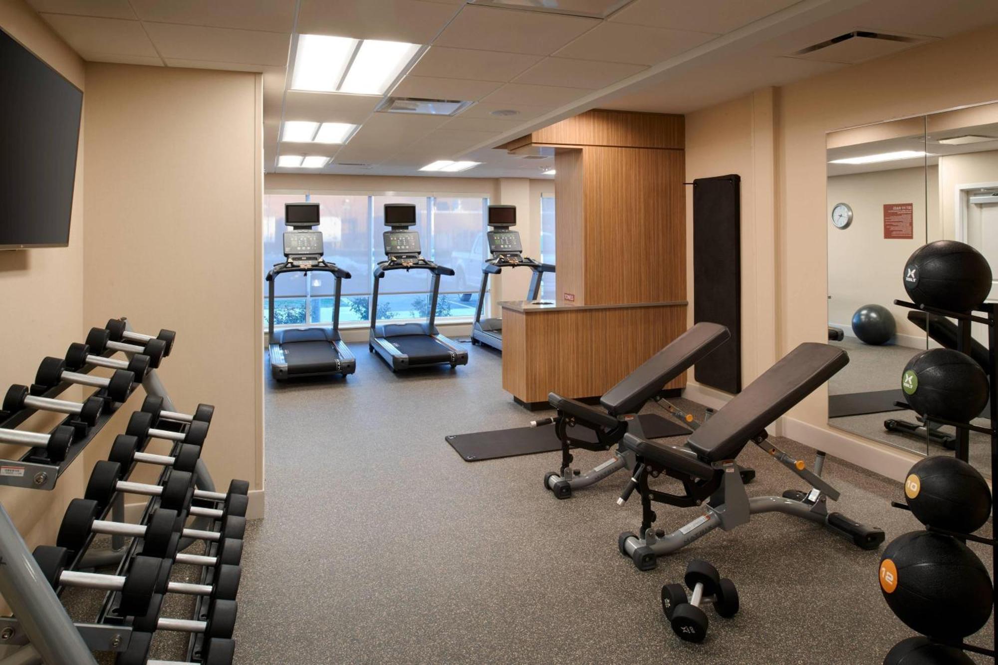 Towneplace Suites By Marriott Grand Rapids Airport Cascade Eksteriør billede