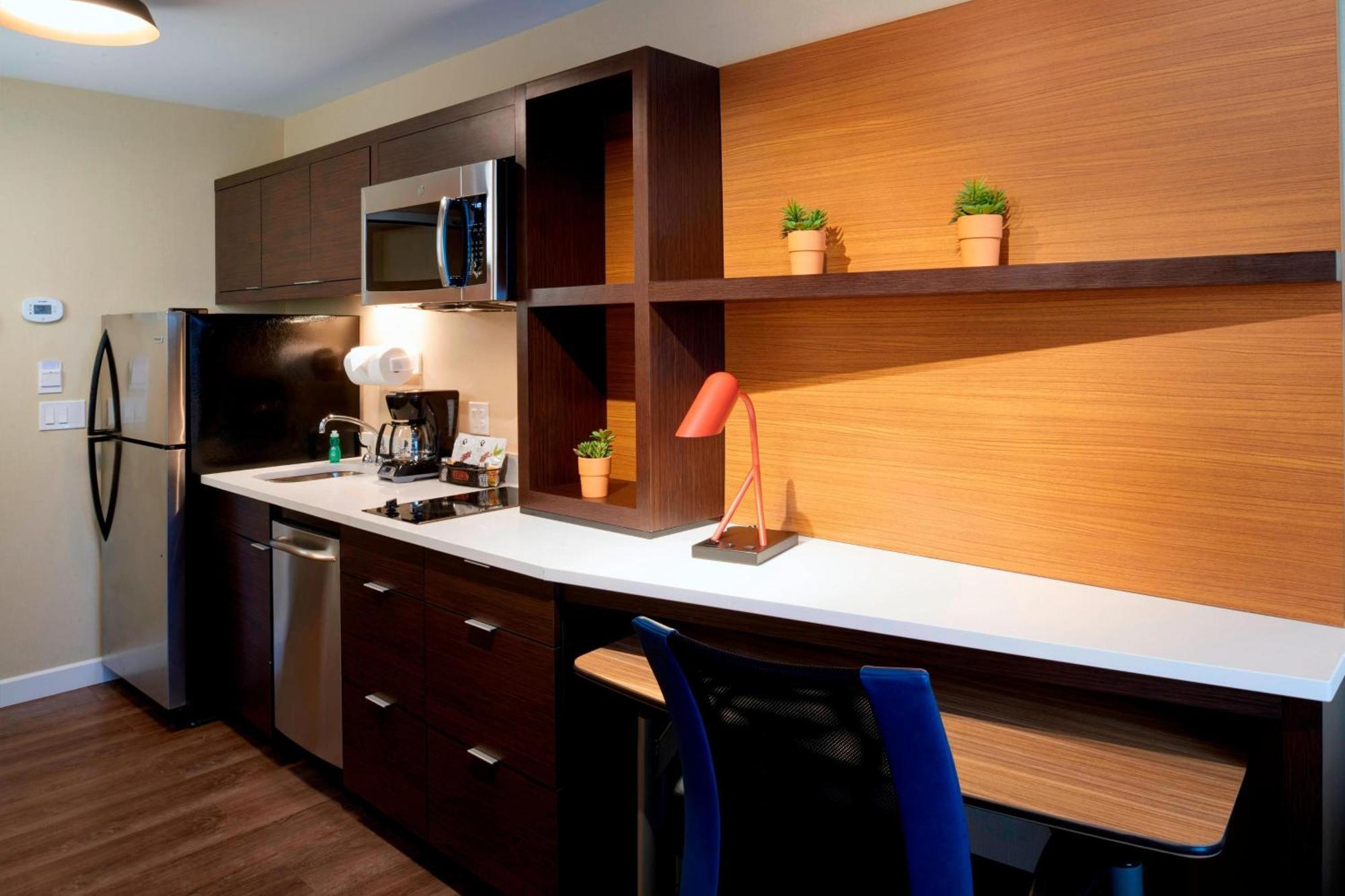 Towneplace Suites By Marriott Grand Rapids Airport Cascade Eksteriør billede